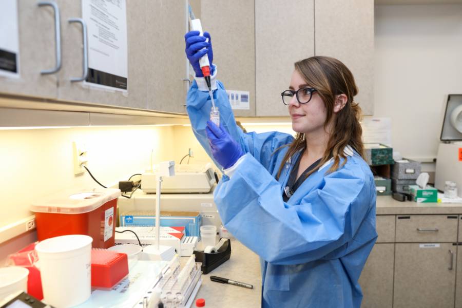 student in clinical lab